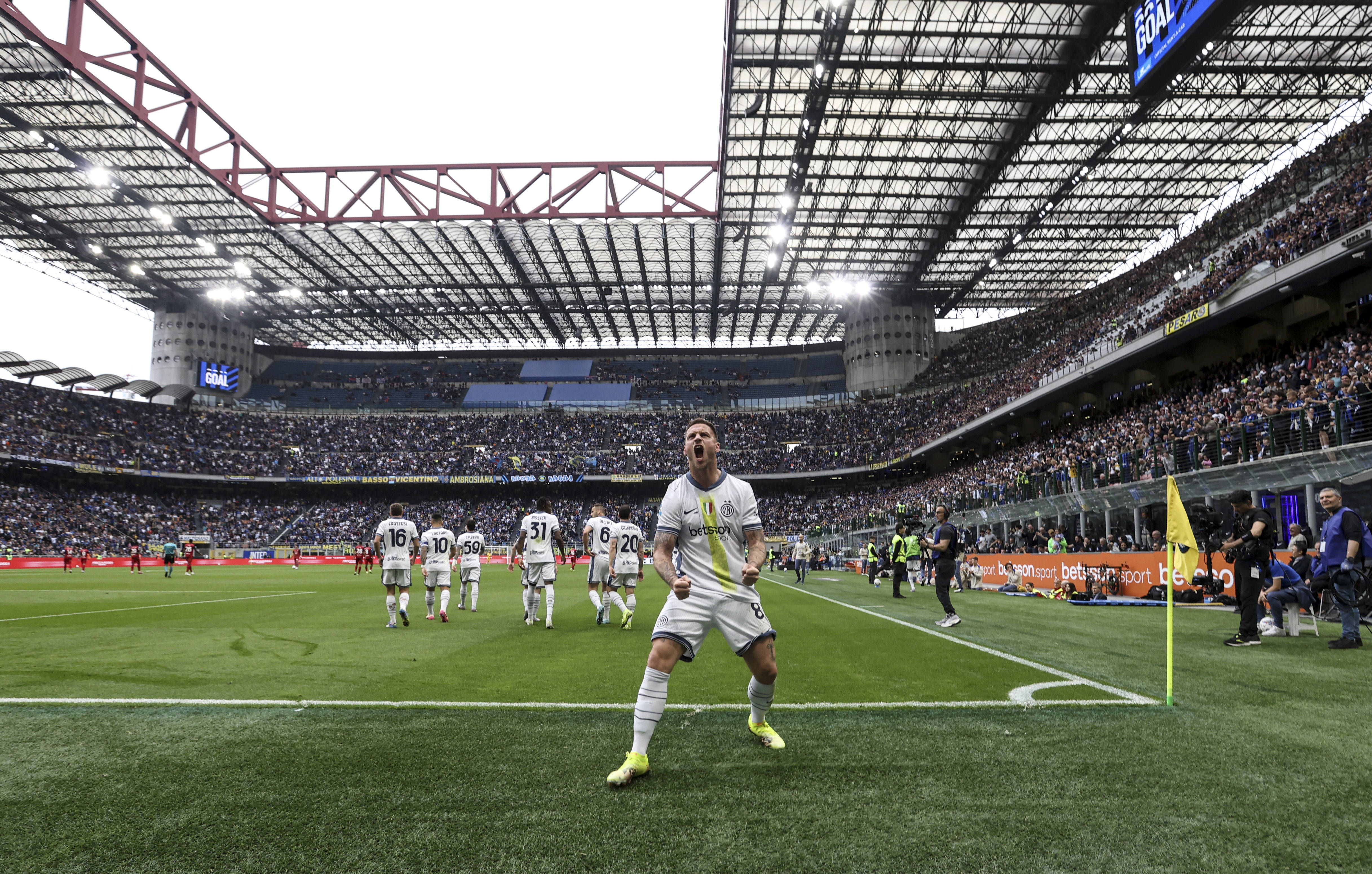 雷火电竞网站-国米客场告捷，意甲豪门排名不断攀升