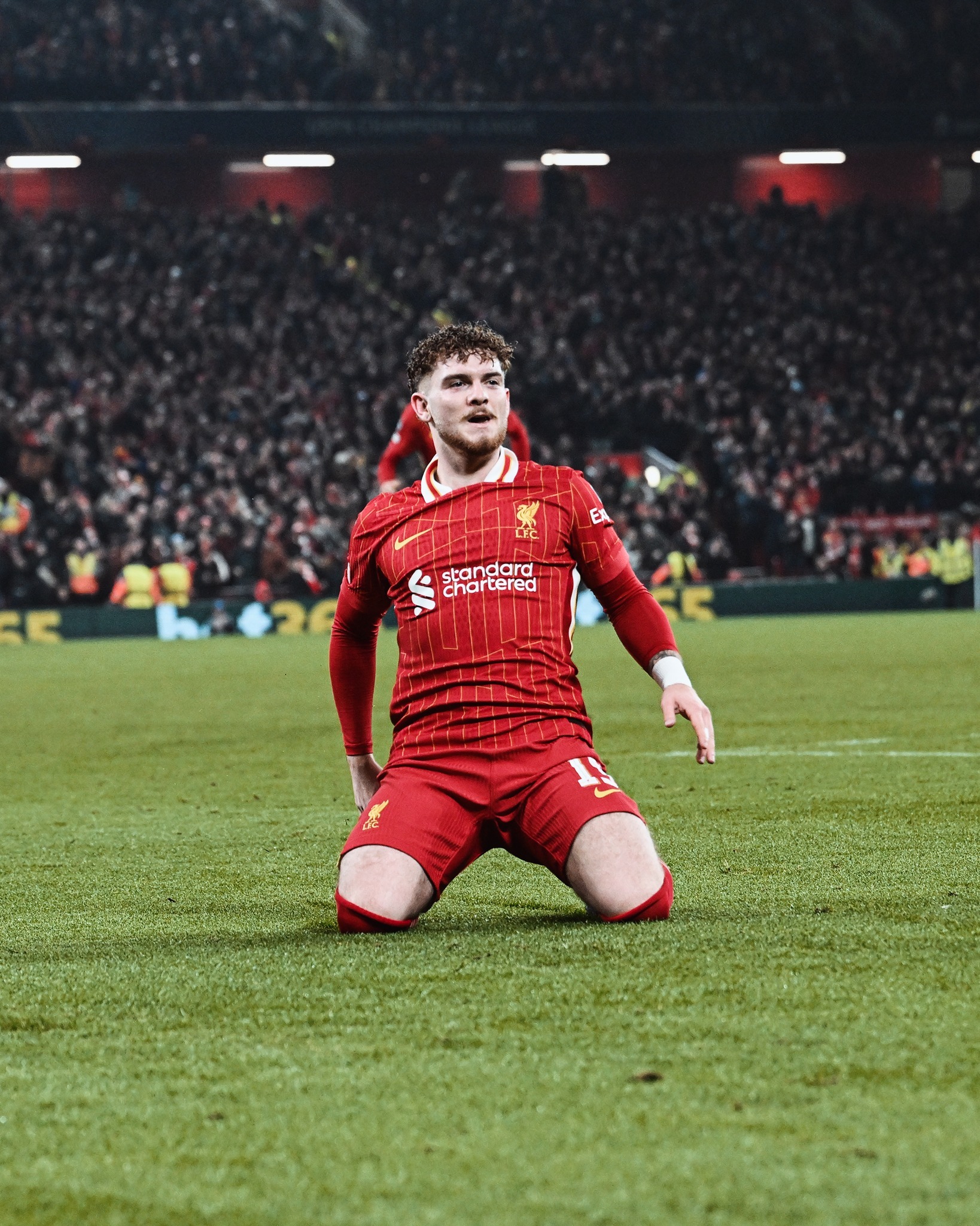 利物浦主场战胜阿贾克斯，晋级希望存疑