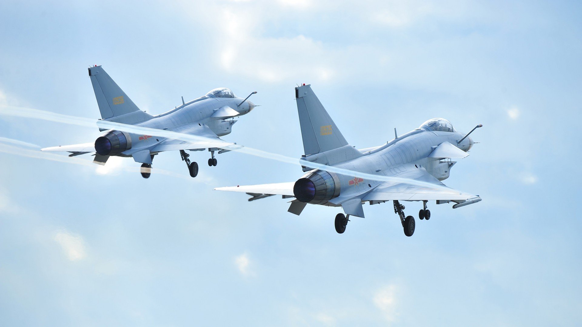 克莱·汤普森,在深圳投出穿越半个地球的三分绝杀光