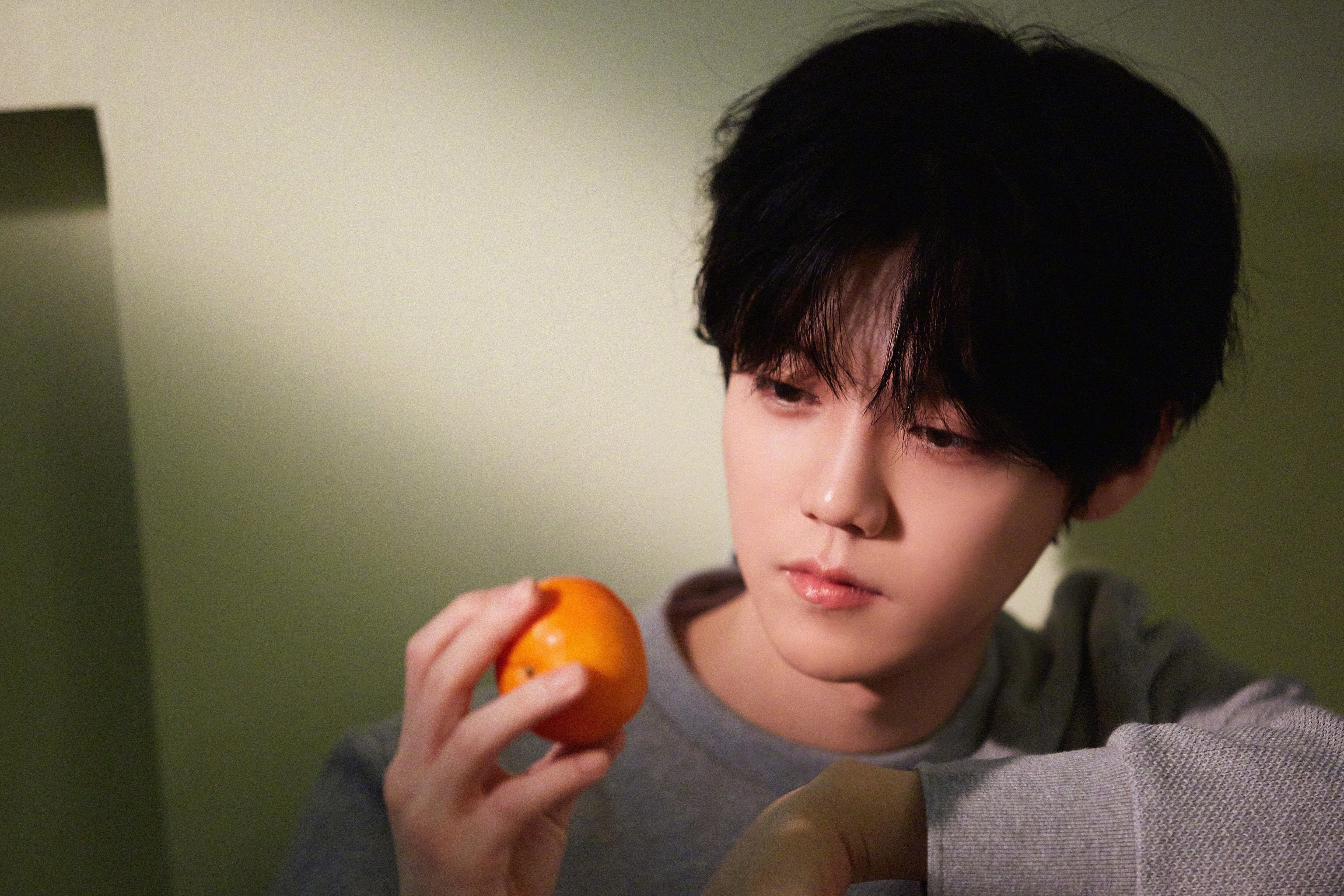 雷火电竞-蓝与绿的共振，当北欧铁骑邂逅东瀛魔术师